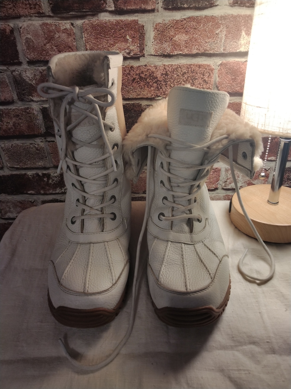 UGG Adirondack 2 White Lace-Up Shearling Winter Boots